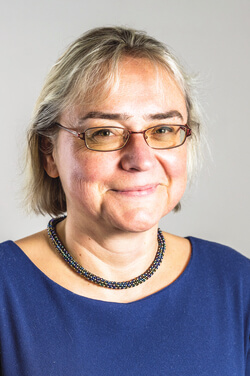 Mgr. Gabriela Tramplerová